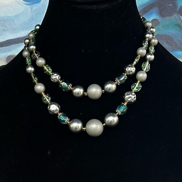 Vtg Japan Necklace 13" Green Gray Faux Pearl Crystals Double Strand Graduated - Picture 4 of 6
